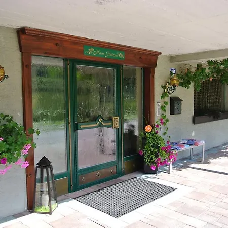 Haus Gruetzner *