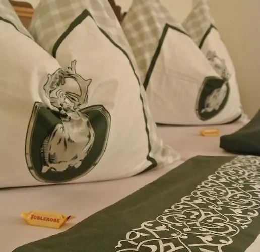 Haus Grutzner Homestay *